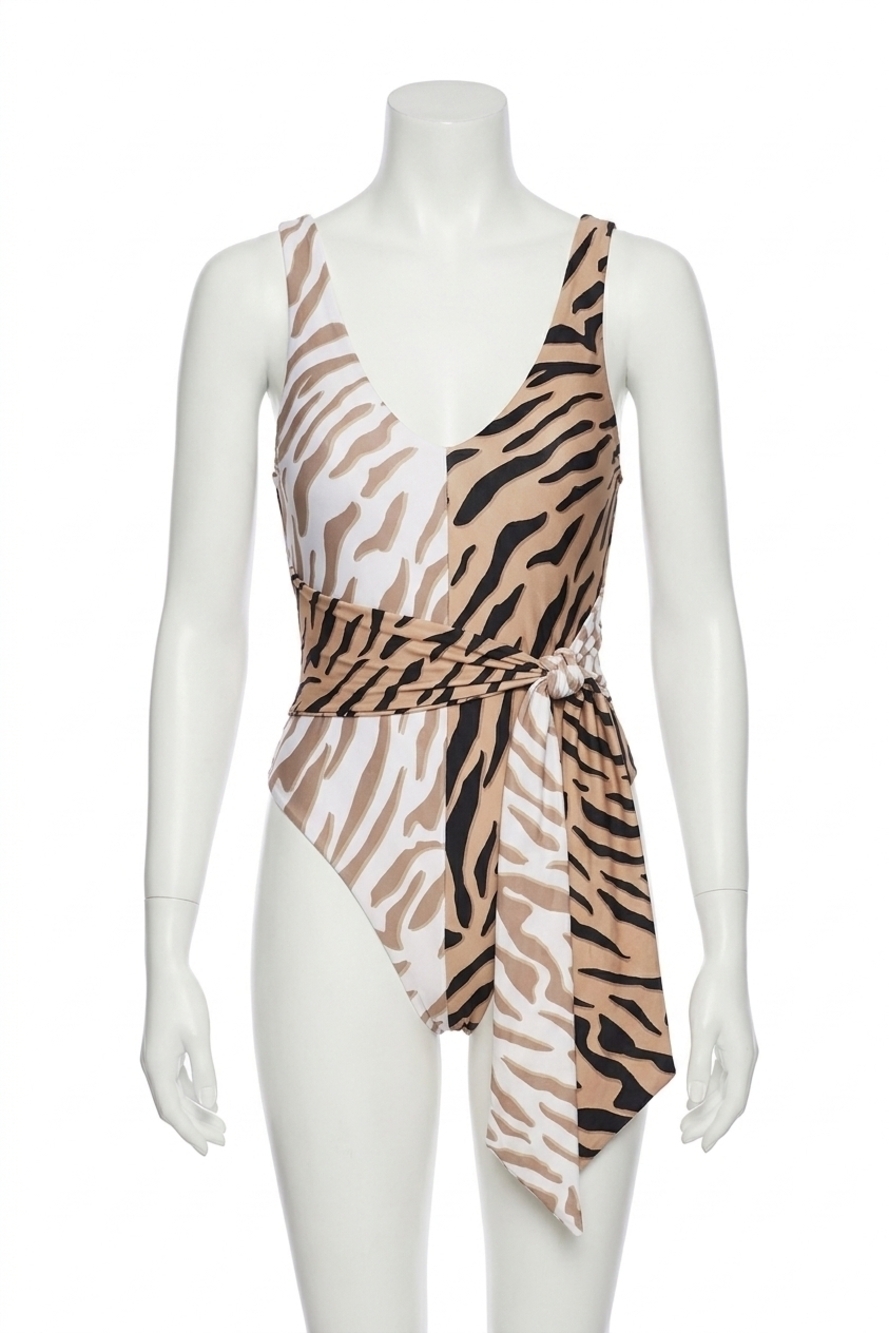 NEW BEACH RIOT samira one piece in chapman zebra